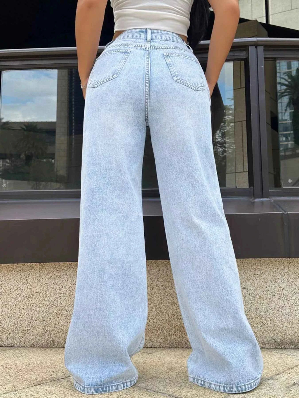High-Waisted Wide Leg Jeans 051209f1-3e4b-4d48-bba7-ca51d6e53599-Max-Origin