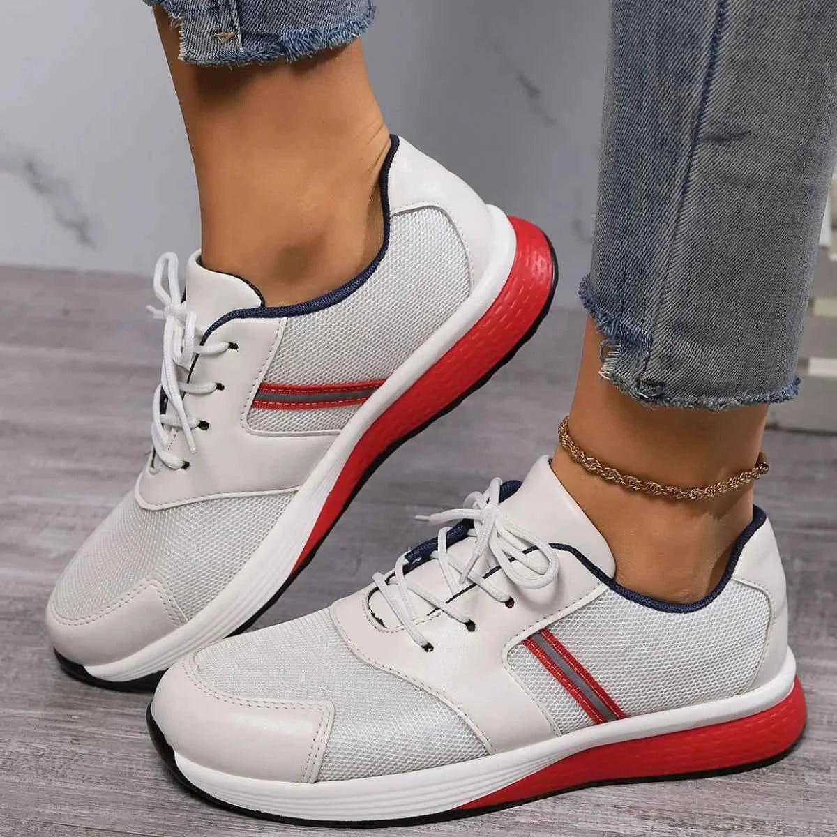 Round Toe Platform Sneakers White 052d3e62-896e-4b55-a62d-ddd64d1f3fb2-Max-Origin