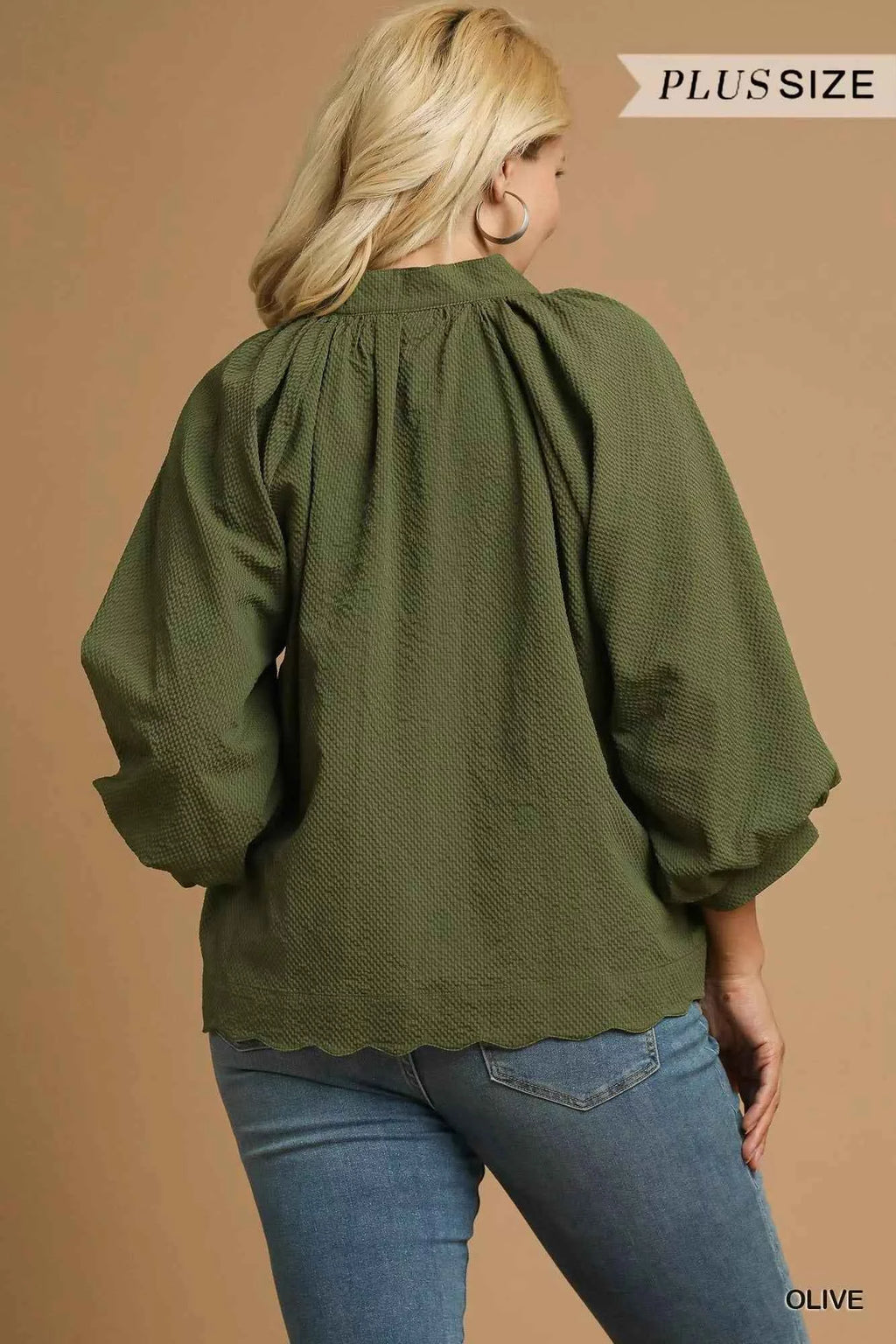 Umgee Full Size Textured Notched Balloon Sleeve Blouse Plus Size 055ffddb-31dc-4b0d-a039-b177873d9db5-Max-Origin