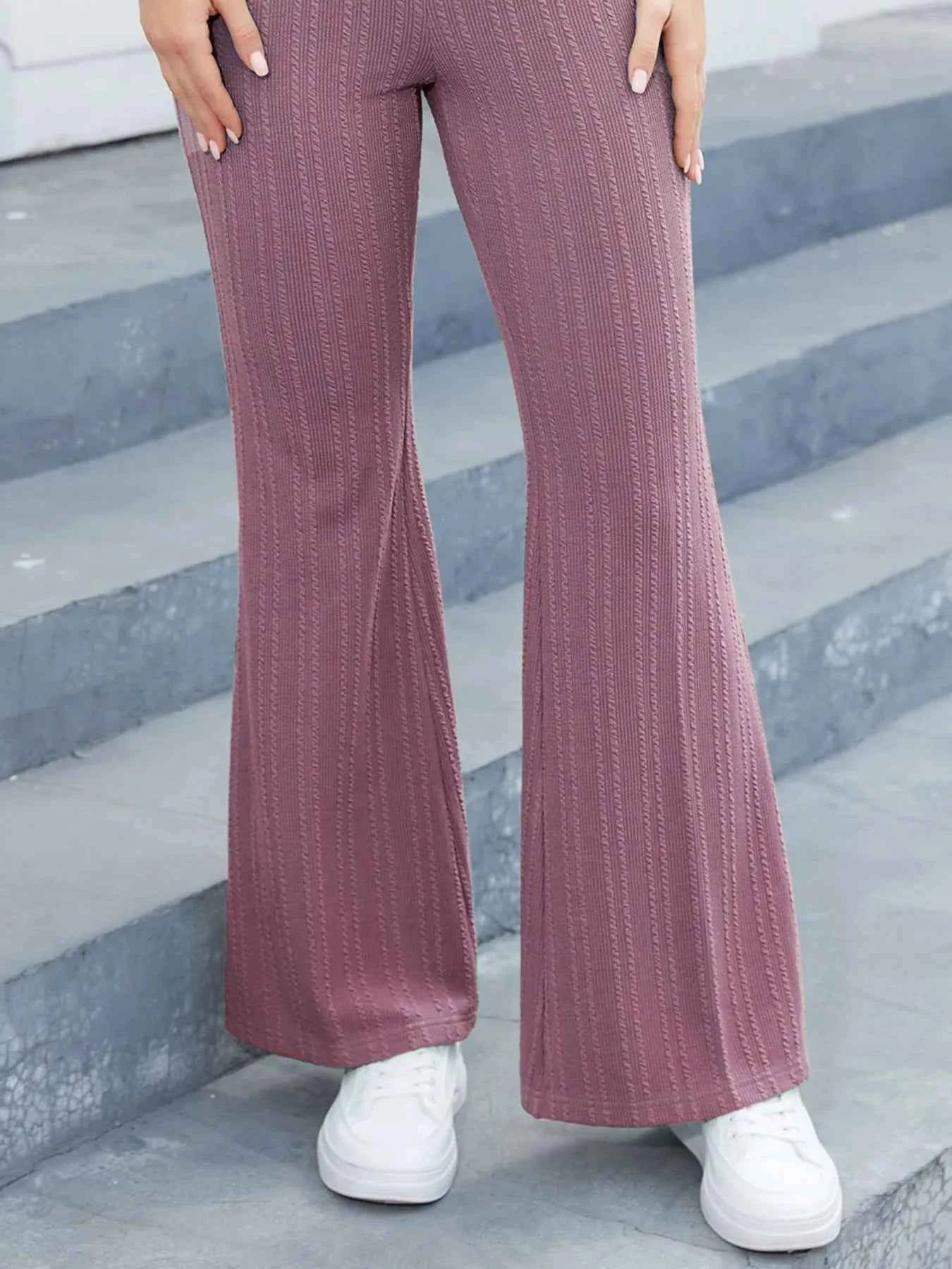 High-Waisted Flare Pants 05744ef5-b973-42ca-85f7-333e6c25fe83-Max-Origin