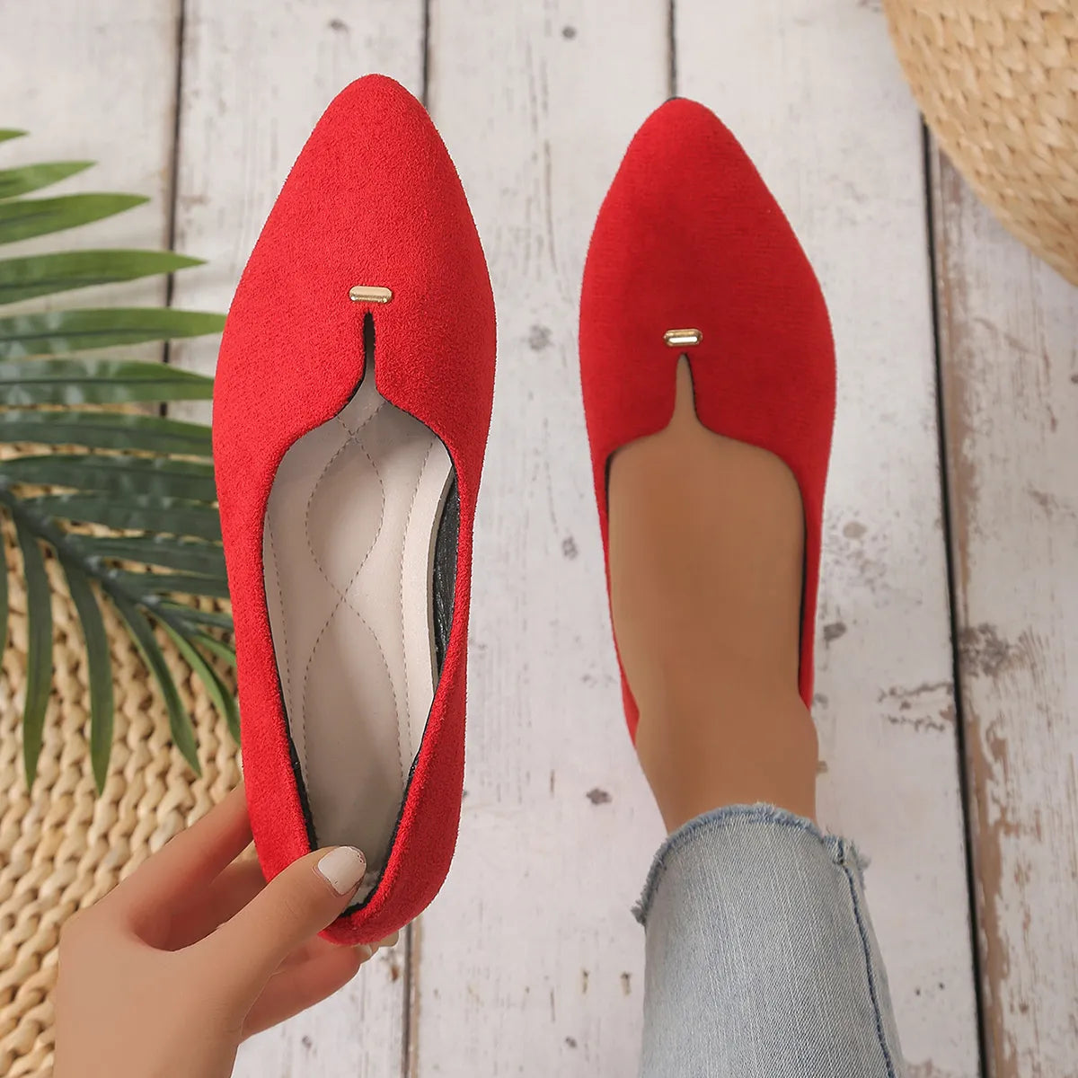 Point Toe Flats Slip-Ons Red 05bb9dacb8144c14b0f3d18ed41cb3a1-Max-Origin