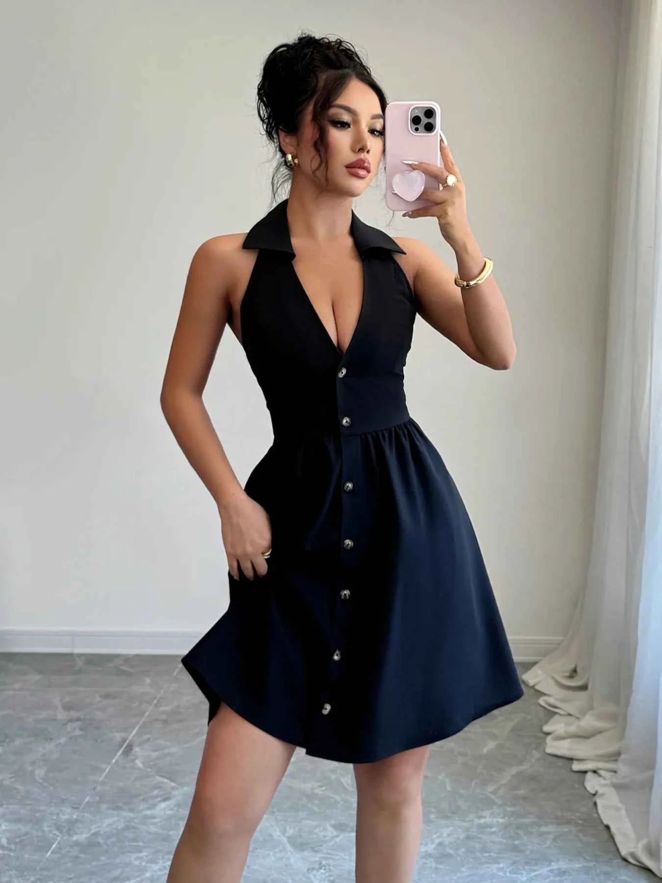 Halter Neck Sleeveless Mini Dress 0624dac2-60b5-4665-b4ce-7ae5e3fb2b05-Max-Origin