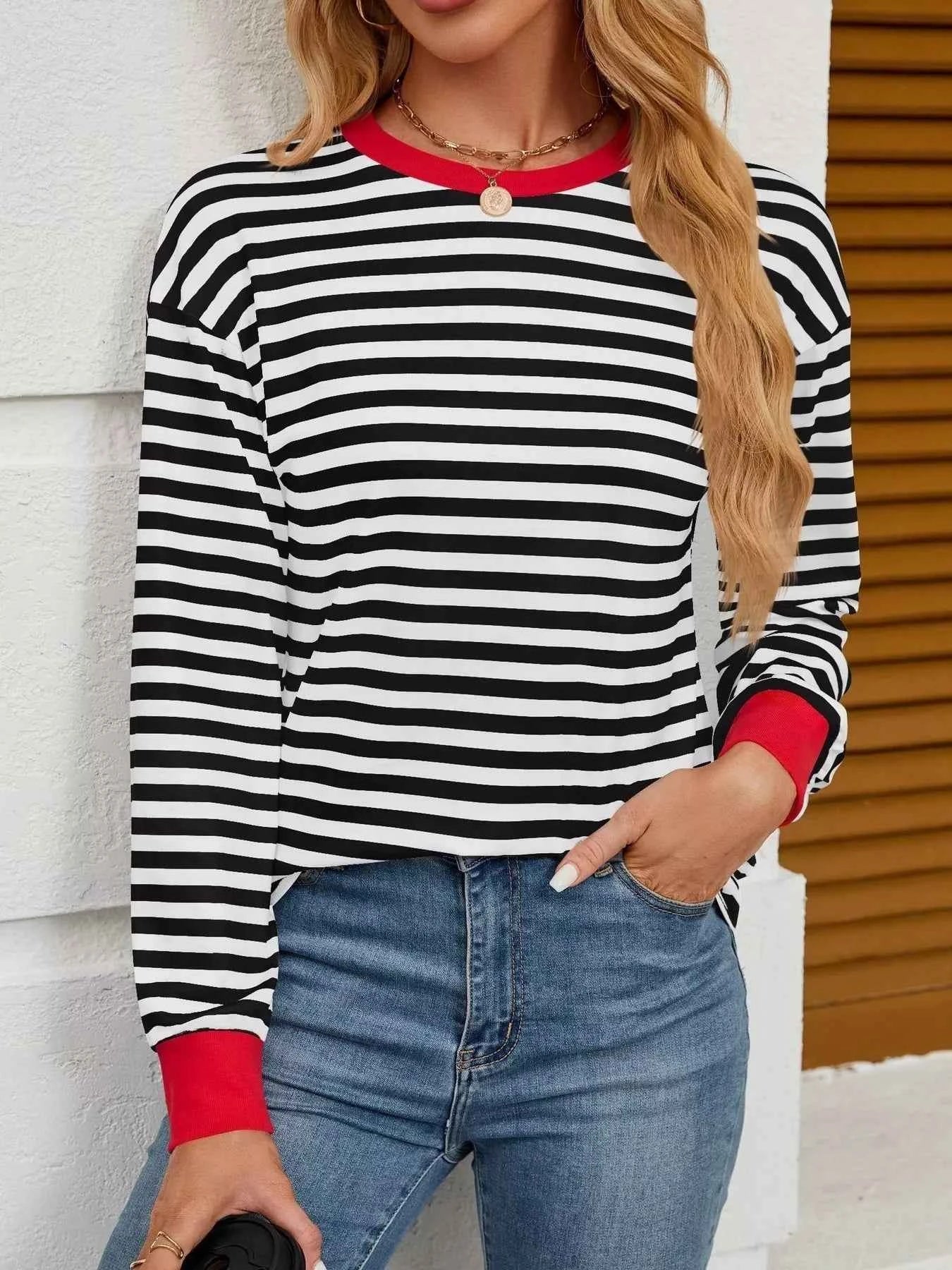 Striped Round Neck Long Sleeve T-Shirt Black Red 0634695eef7f447395d8fc8b4657e9f6-Max-Origin