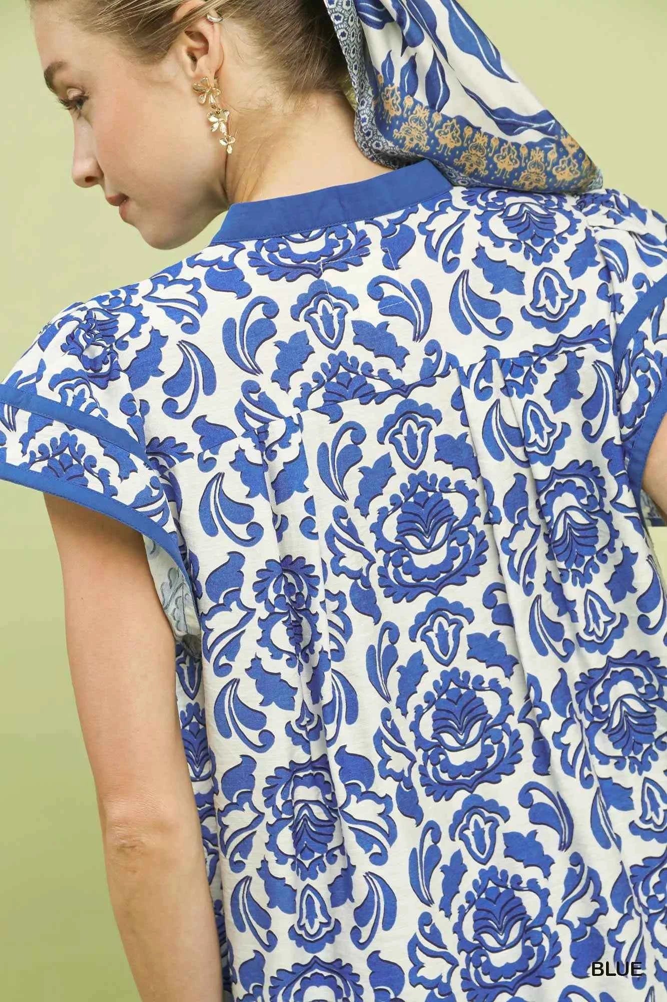 Umgee Abstract Print Short Sleeve Blouse 06f60310-488c-4a77-9cc9-bb8c56f22ede-Max-Origin