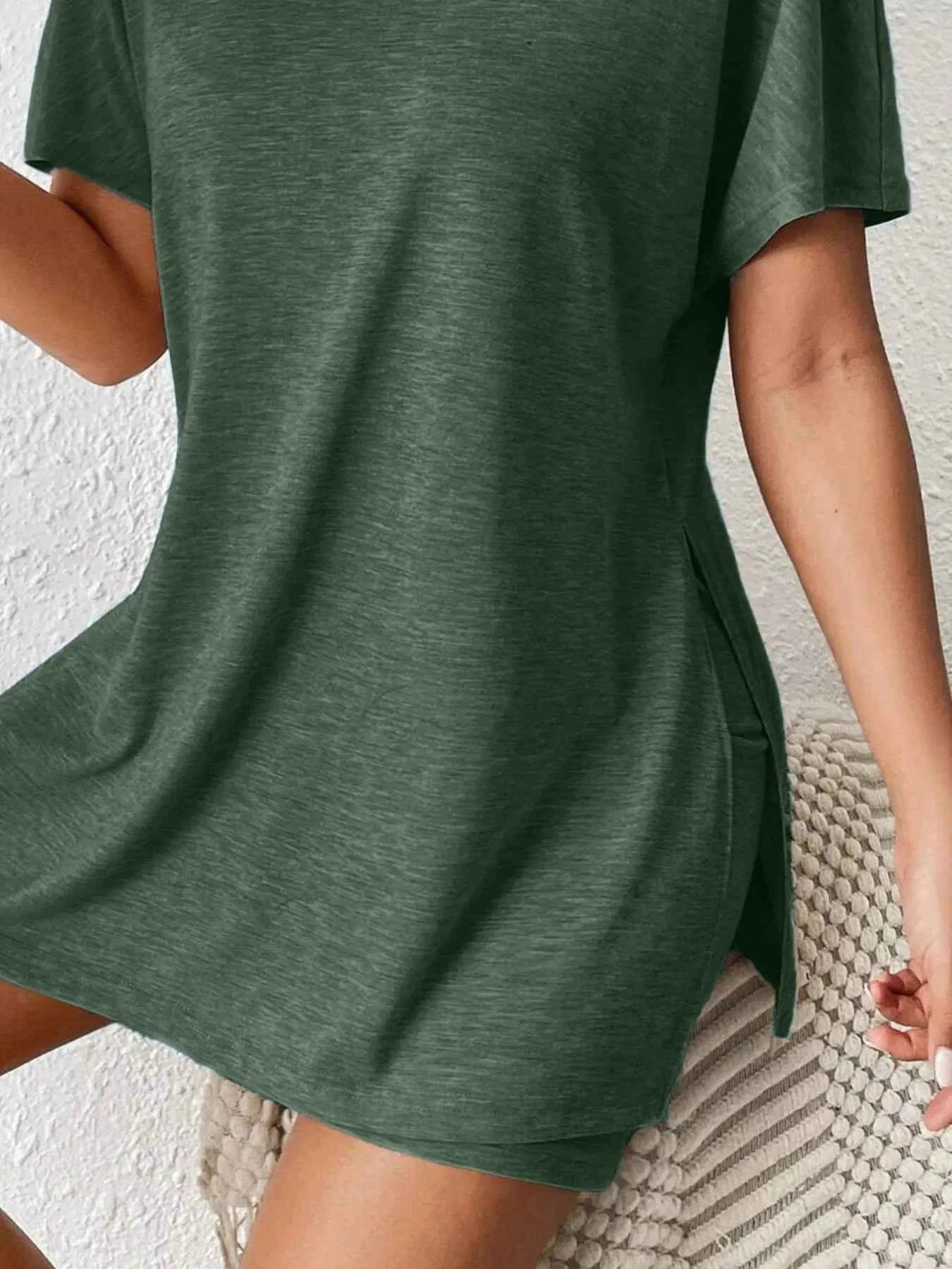 Casual Round Neck T-Shirt and Shorts Set 07174d4e-ffcb-427d-b66d-e6d3dfbc955b-Max-Origin