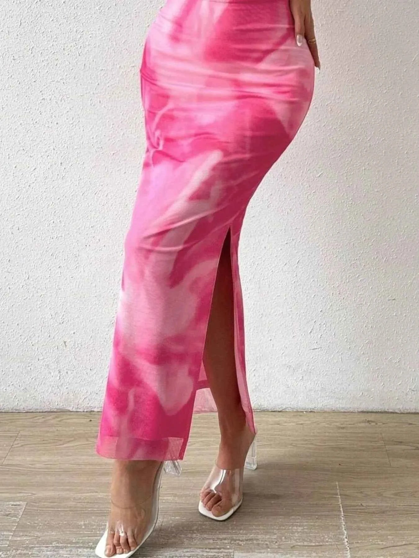 Printed Side Slit Tube Dress 07408fb5-7151-4759-9e3c-976832f7f594-Max-Origin
