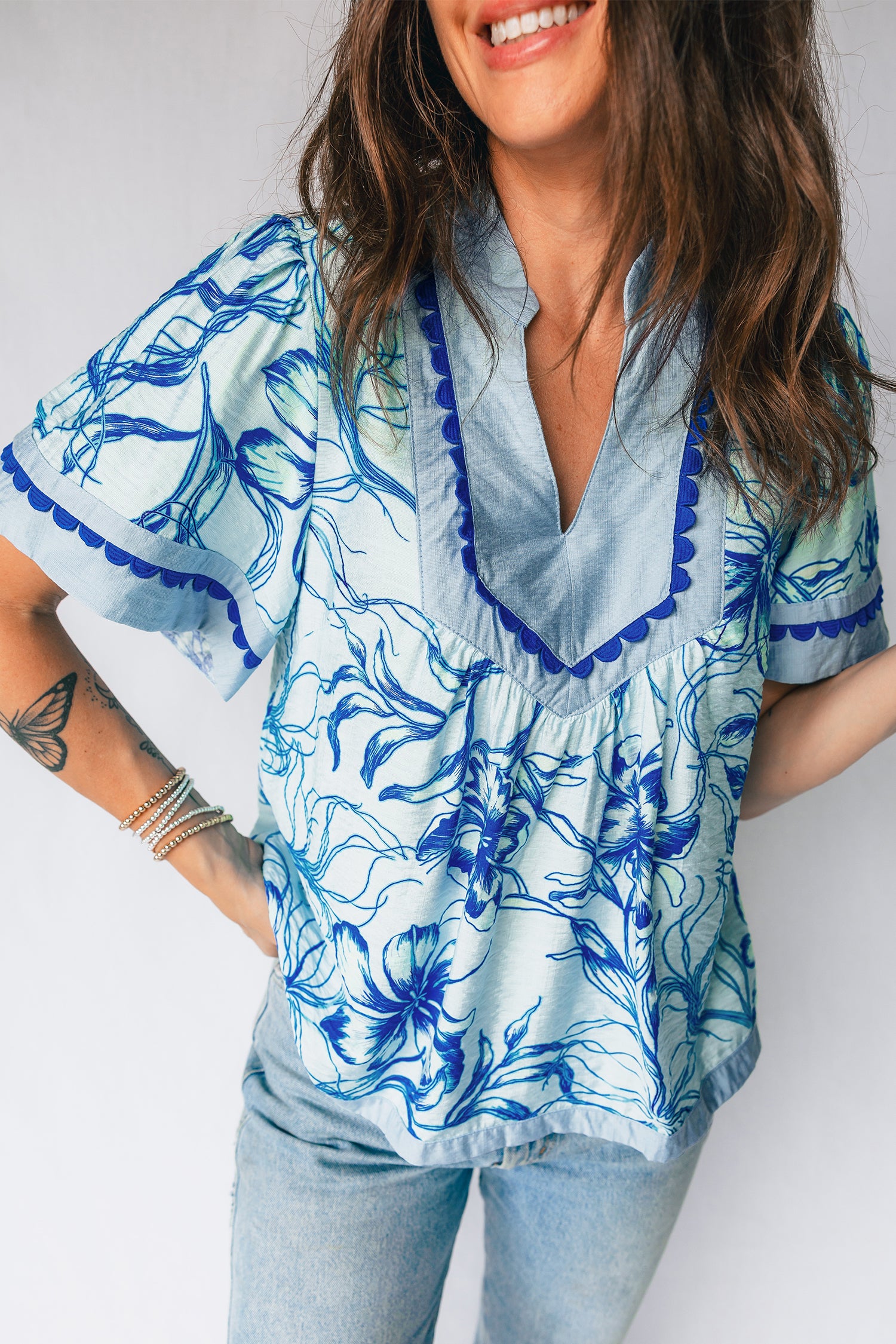 Sky Blue Ricrac Trim Slit V Neck Short Sleeve Floral Blouse 0787e33814e4b963