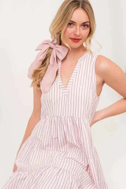 Lime 'N' Chili Striped Sleeveless V-Neck Tiered Dress 0792dd83180c4a50813aa4498ea1c2e4-Max-Origin