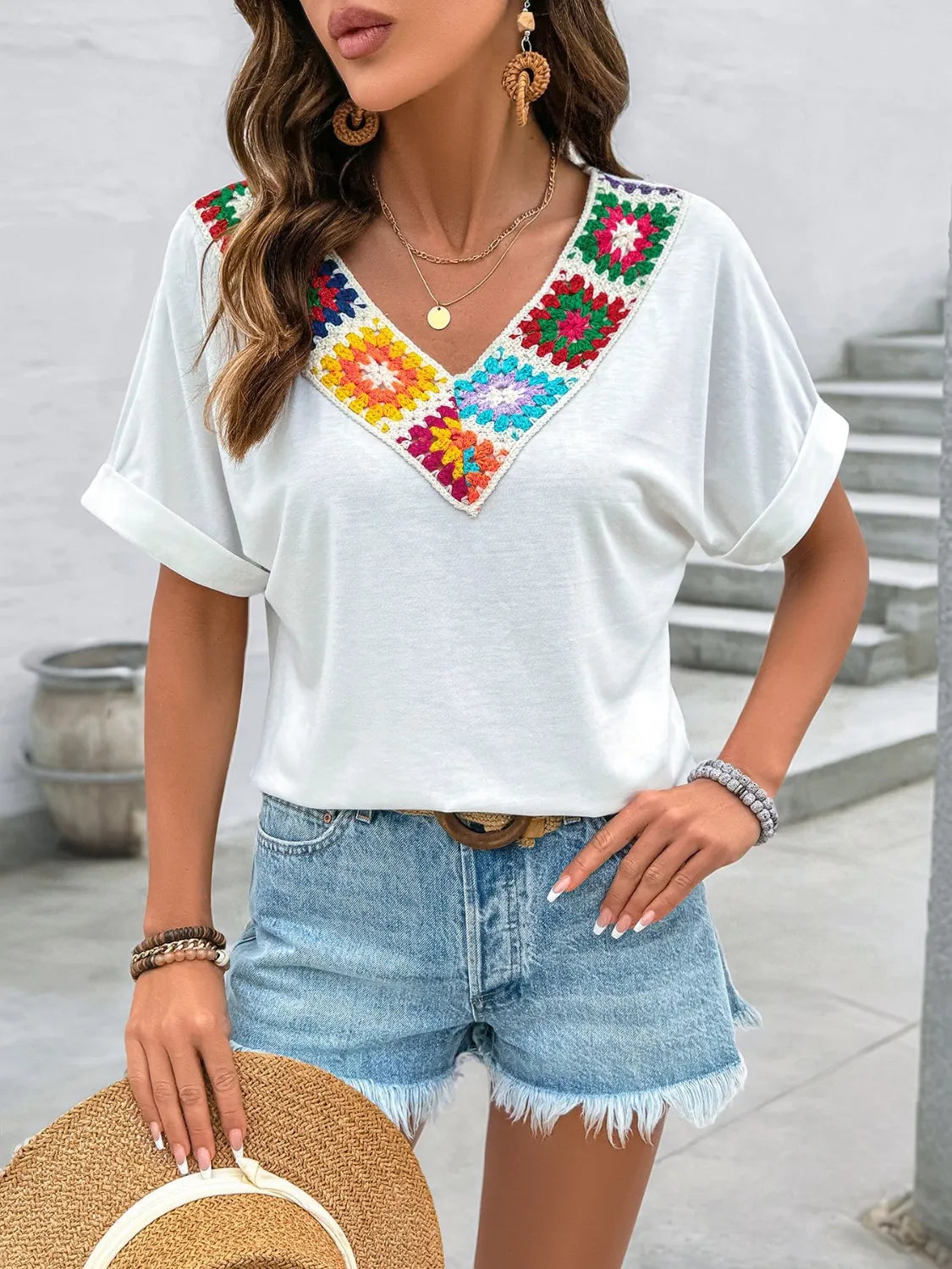 Contrast V-Neck Short Sleeve Top White 079852d4-902d-4001-bbcf-f500fc578710-Max-Origin