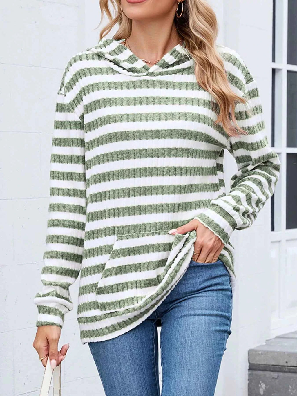 Striped Dropped Shoulder Hoodie 07bcaaf2-77ff-4abb-9b67-7bb64d2f6cd8-Max-Origin