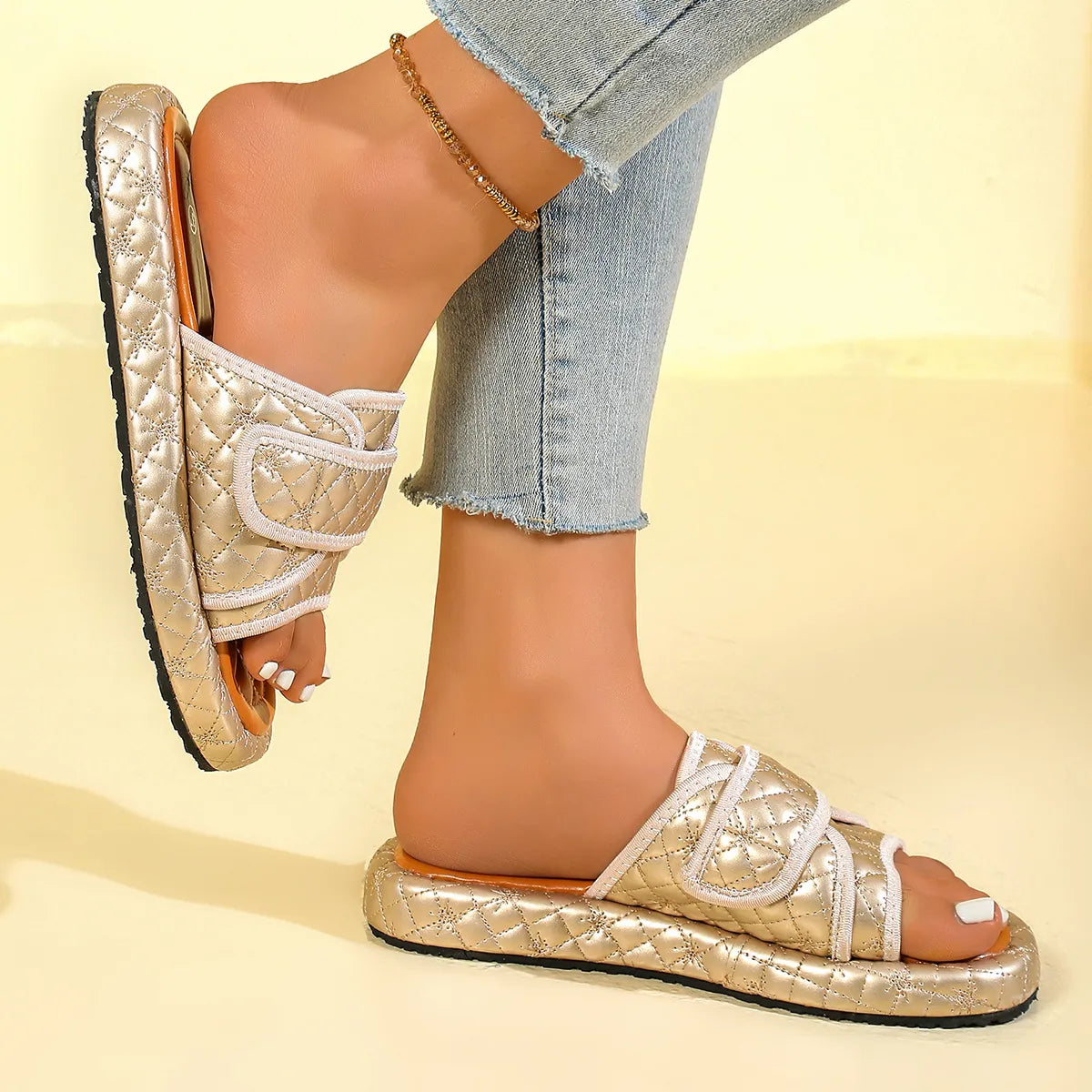 Open Toe Platform Sandals Gold 07f192c9-bdf6-4d58-8495-441ae5d7b2a5-Max-Origin