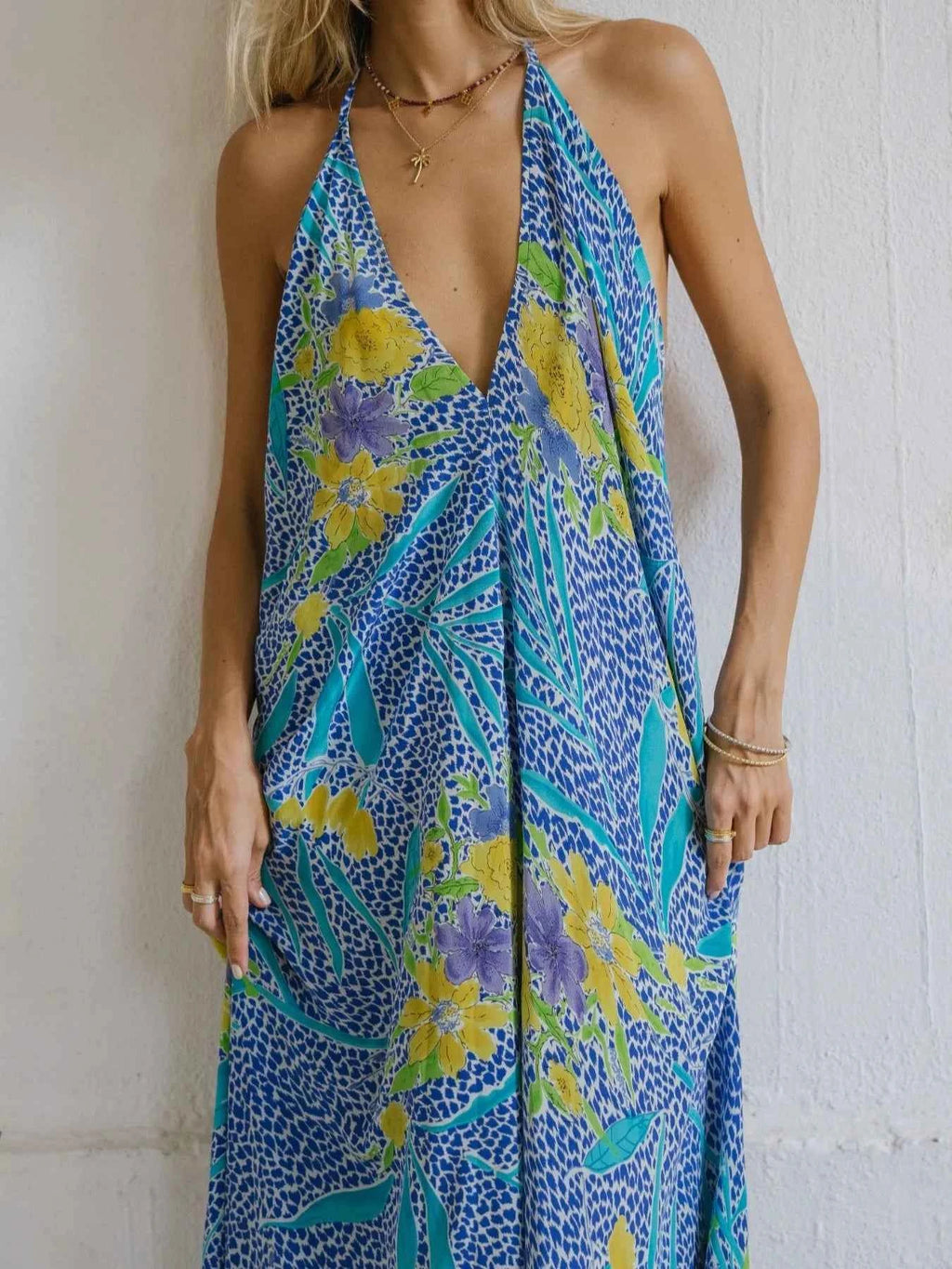 Asymmetrical Hem Printed Halter Neck Dress 08226046-490f-4f9d-b5a6-ee8641ab29f6-Max-Origin
