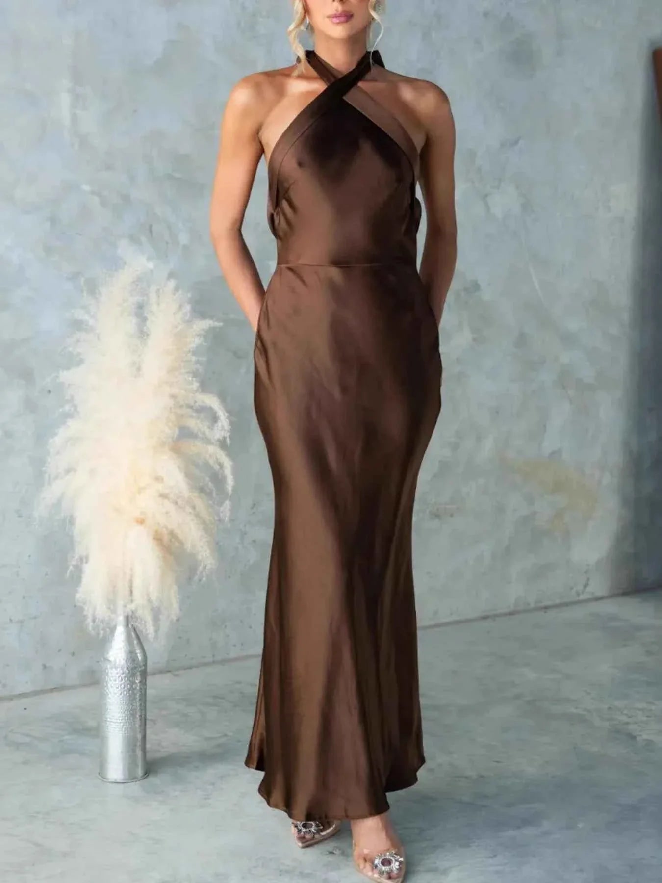 Backless Halter Neck Maxi Dress 083314b4-4389-4a43-9bc9-a2a35a00b1dd-Max-Origin