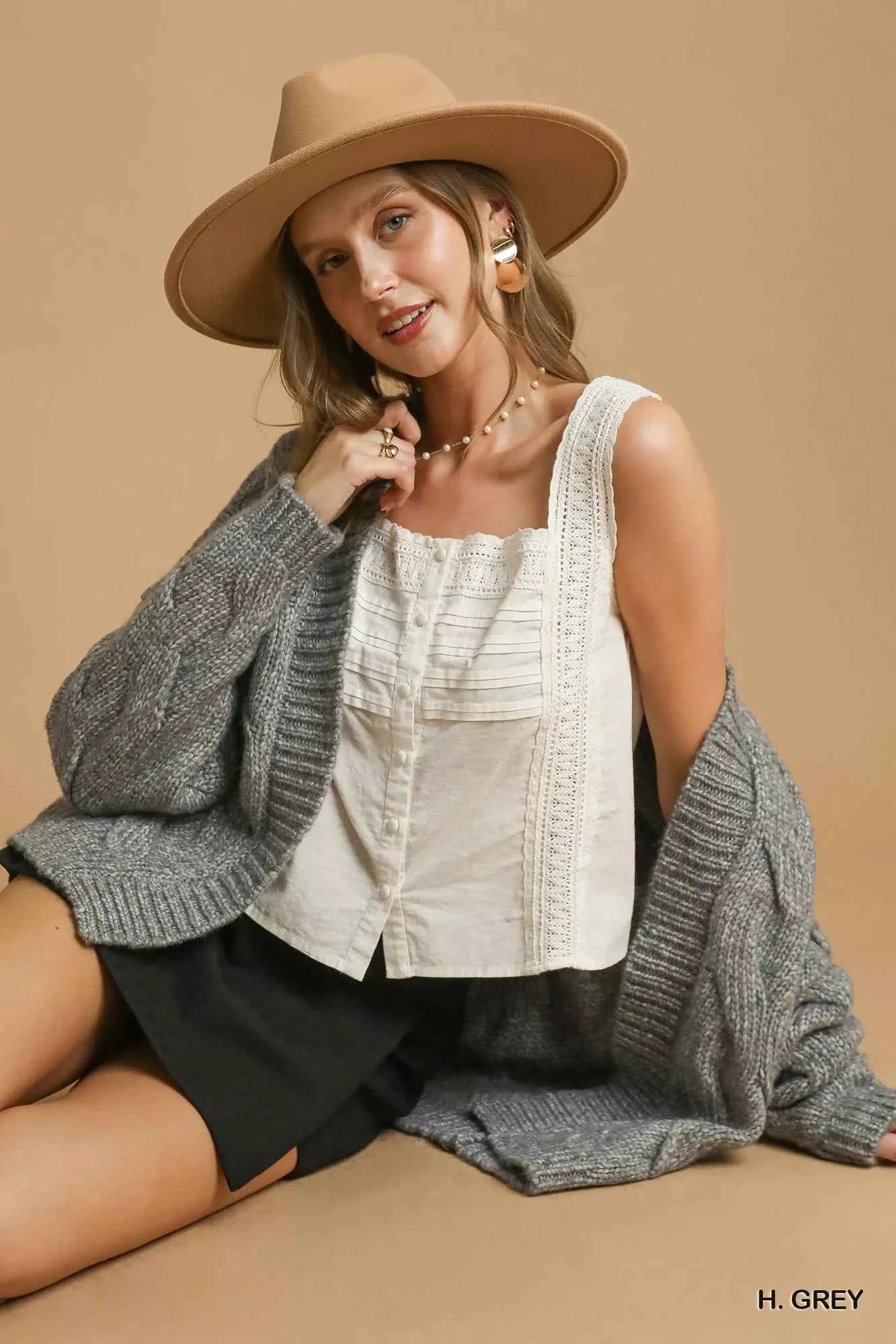 Umgee Chunky Cable Knit Open Front Cardigan 08be0927-a830-4b94-baf6-fa742c998010-Max-Origin