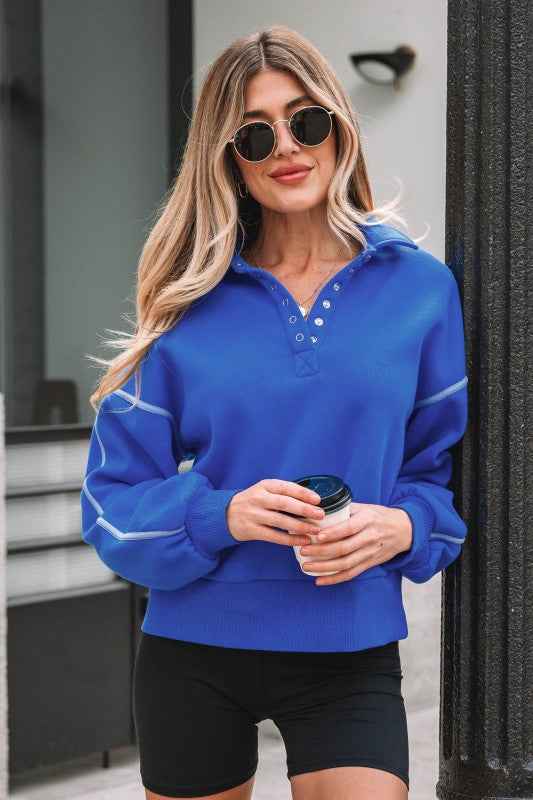 Clover Exposed Seam Chic Sweatshirt 08d12fcd-28ed-4518-ba72-d89a3331f552