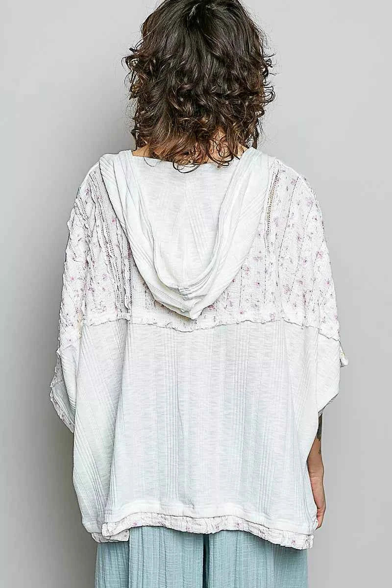 POL Floral Star Patch Hooded Blouse with Lace Contrast Detail 08f6ab20-24bc-469d-a3e4-a45c4aeaf53a-Max-Origin