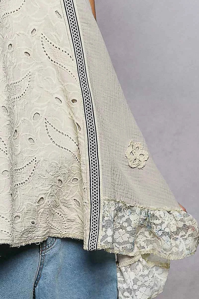 POL Lace Ruffle Halter Neck Double Gauze Top with Crochet Patch 0900550d-17ba-4e87-ad5a-d10119ef89fd-Max-Origin