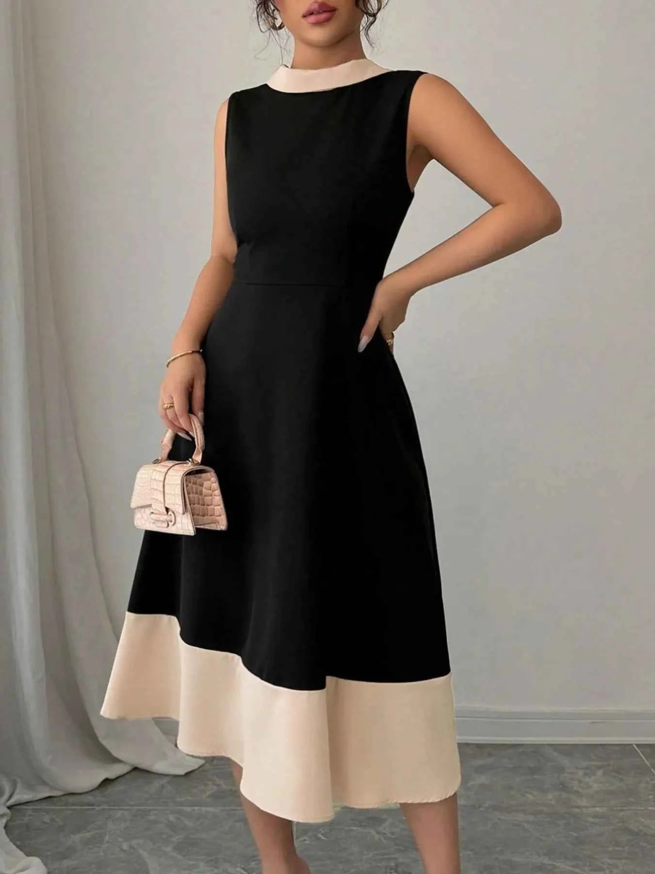 Contrast Trim Sleeveless Midi Dress 090a7649-0869-43ab-b1f5-a88ffae4fa42-Max-Origin