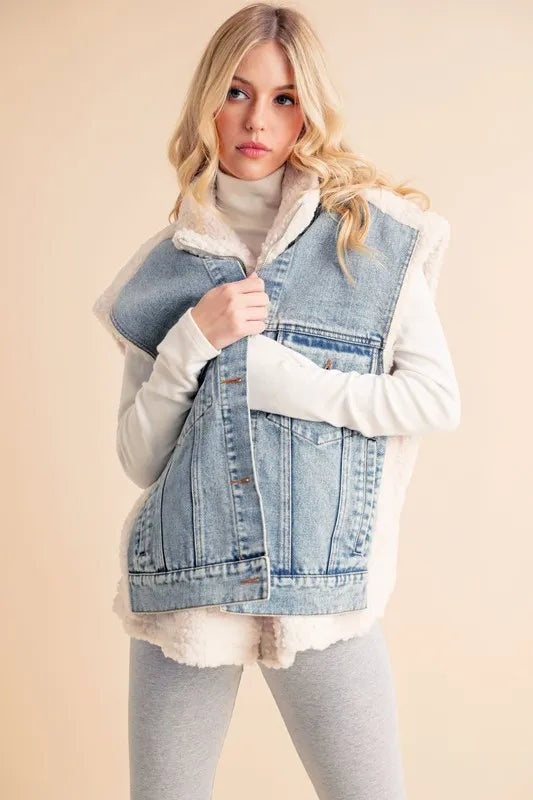 Aemi + Co Fake Two Pieces Denim Patch Sherpa Vest Coat 09295bb1-0883-4181-995f-16c6415f8ebc-Max