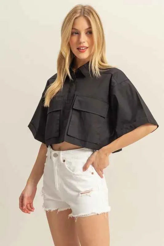 HYFVE Front Pockets Poplin Collared Neck Crop Shirt 097ba602-0eaf-4aa0-90bc-5b082732be9f-Max-Origin