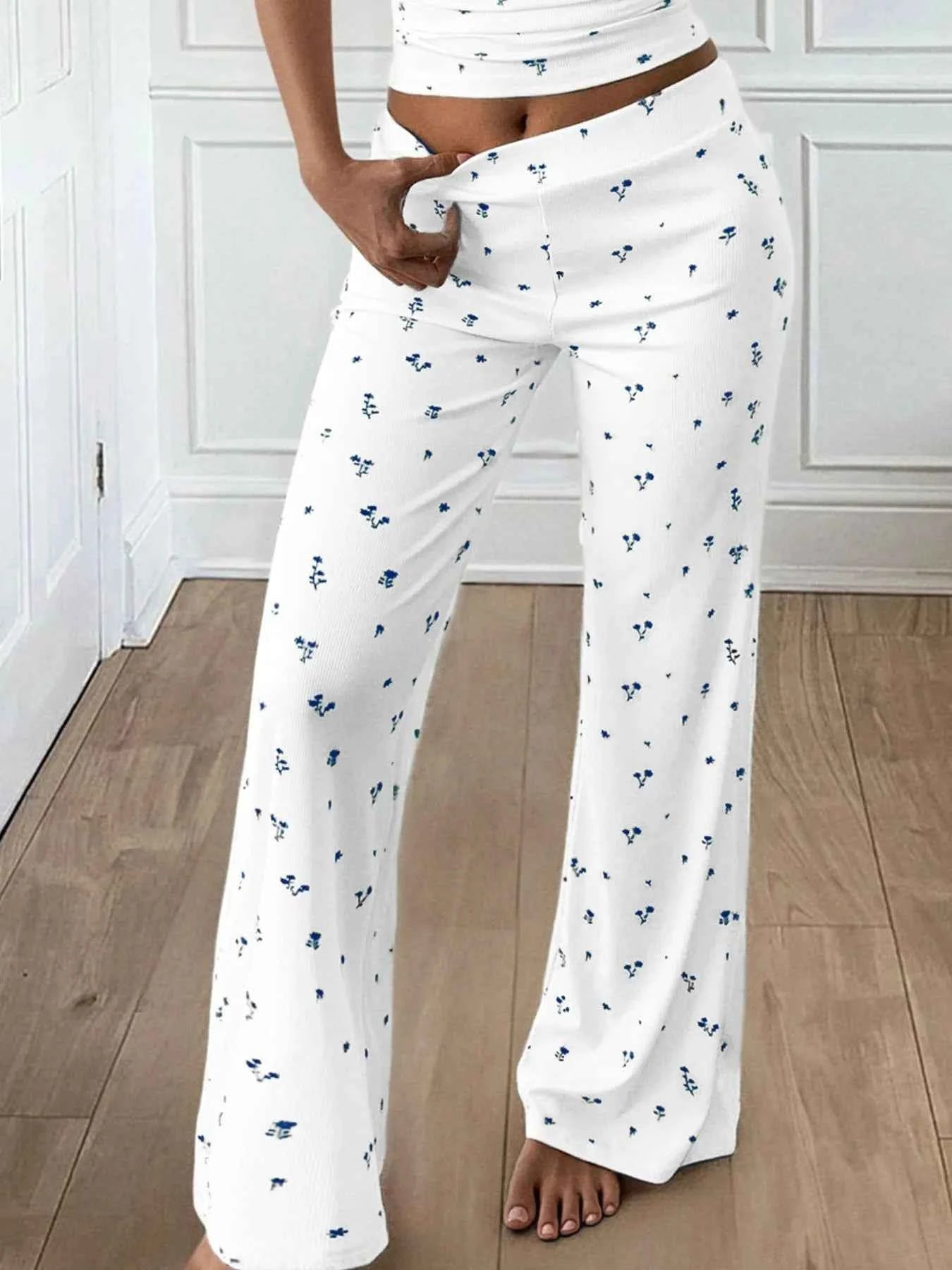 Floral Ribbed Cami and Wide Leg Pants Set 09a9973e-a8a7-488f-9805-cf8c91216946-Max-Origin