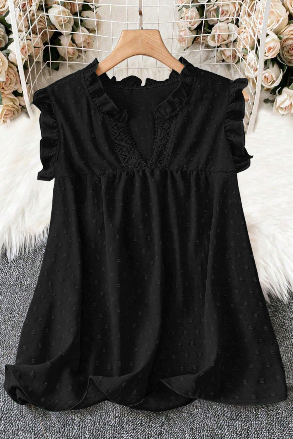White Plus Size Swiss Dot Ruffle Lace Trim V Neck Tank Top 0a1186897092439a