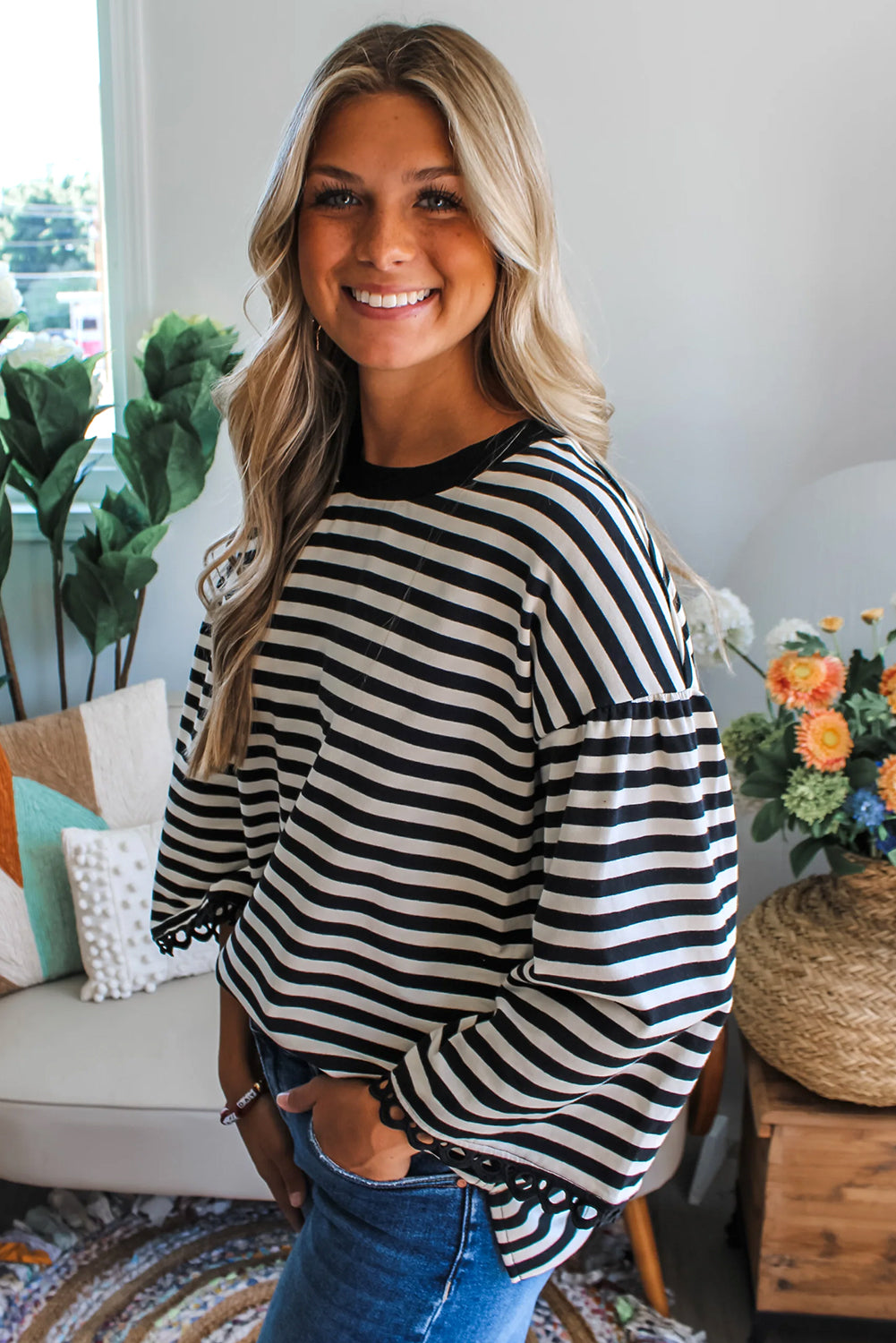 Black Striped Round Neck Contrast Trim Bell Sleeve Top 0a6a92452e4ef4ae