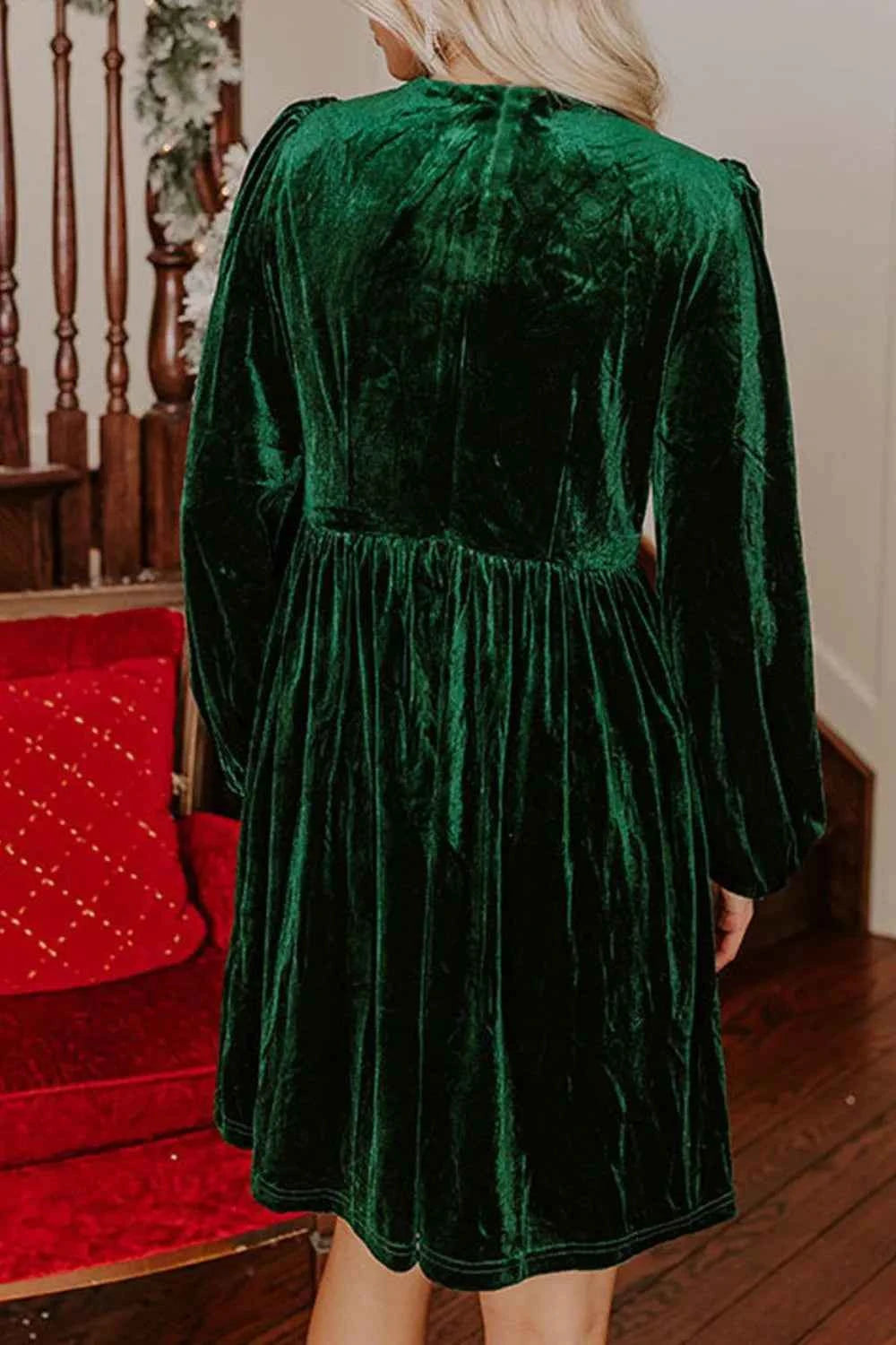 Velvet Bow Front Balloon Sleeve Dress 0a7e1786-9947-406c-ad0e-726a83f3fc3d-Max-Origin