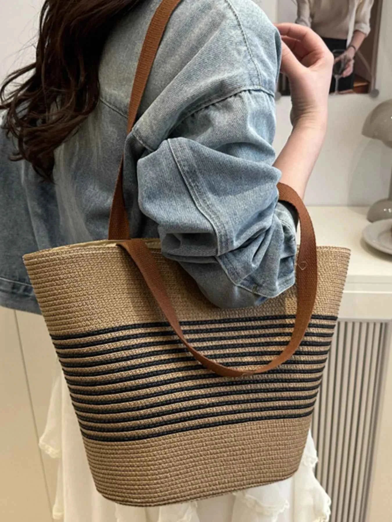 Striped Woven Tote Bag Black ONESIZE 0a928d7d-e22a-4cf3-abd1-71596b861d0a-Max-Origin