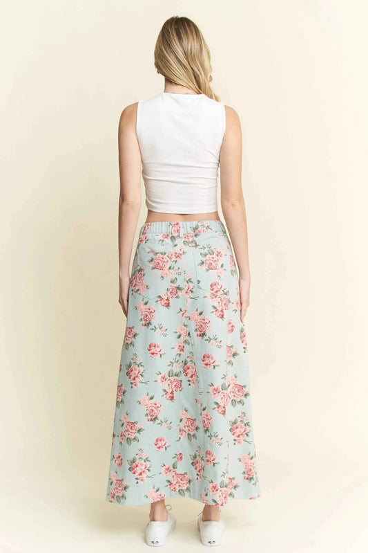 Full Size Floral Print Front Slit Denim Maxi Skirt Plus Size 0b19b2760f1947179e0330501e08105c-Max-Origin