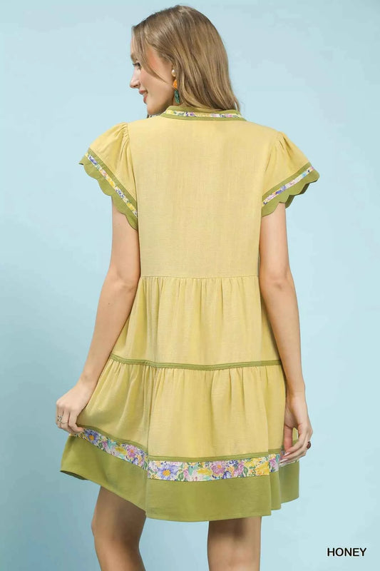 Linen Tiered Flutter Sleeve Dress with Floral Trim 0b3f90af-44bc-4ef8-9fce-177c107f890e-Max-Origin