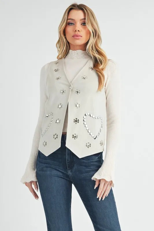 Aemi + Co Heart Rivet Detail Suede Vest Coat White 0b643f65-99ea-4faf-864c-aecfb47586fc-Max-Origin