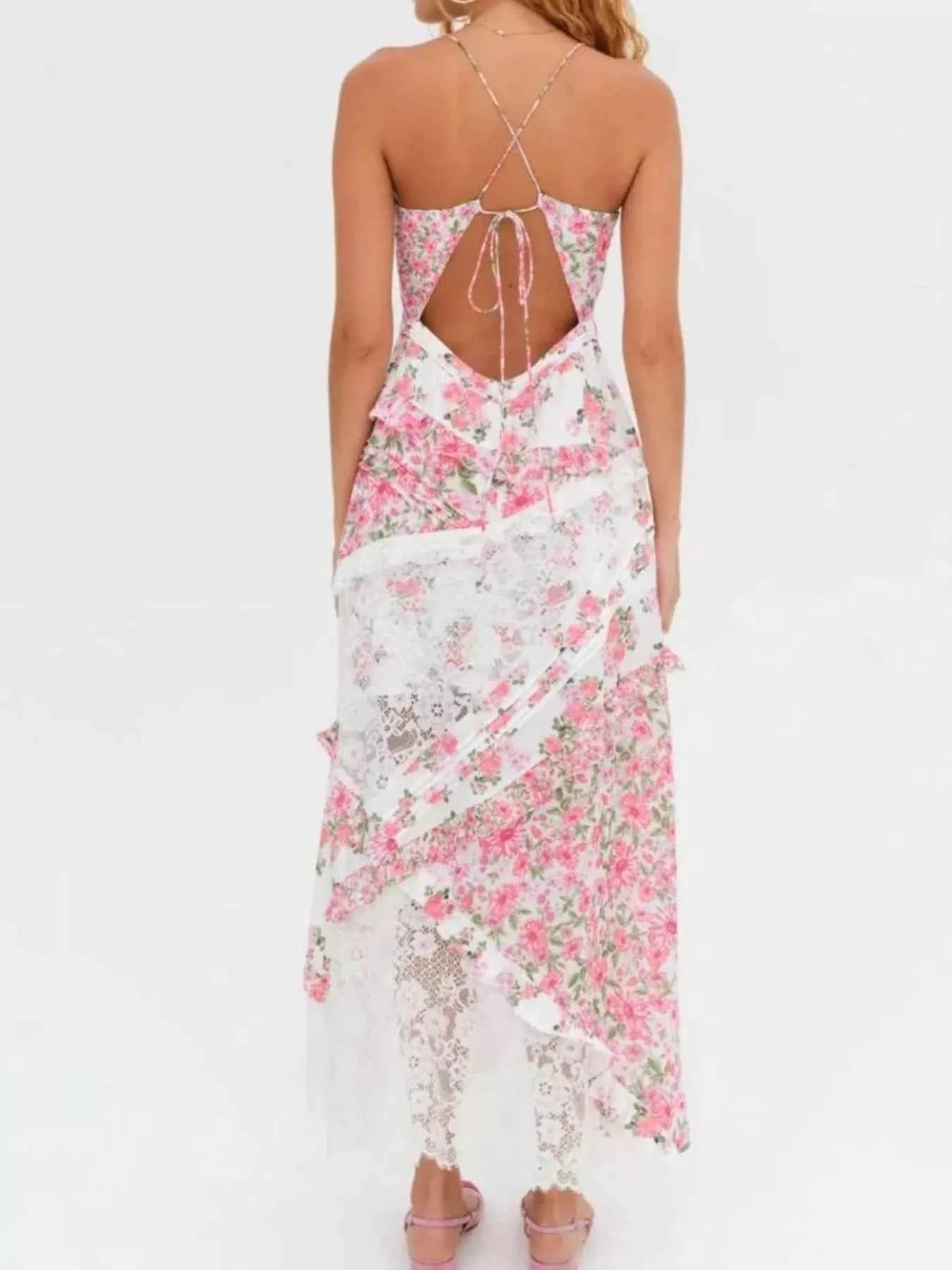 Lace Detail Ruffled Floral V-Neck Maxi Dress 0bf9b227-88ea-4586-bf8d-5755cdf480aa-Max-Origin