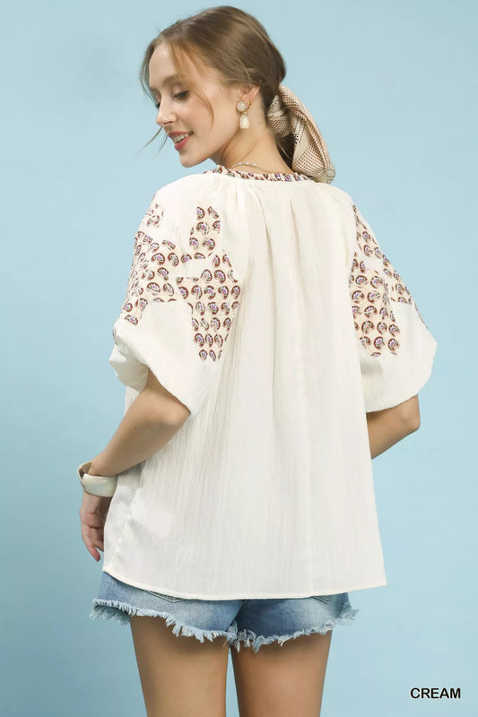 Embroidered Sleeve Contrast Trim Top 0c6cff72-9927-497c-8d13-fa80c17ede27-Max-Origin