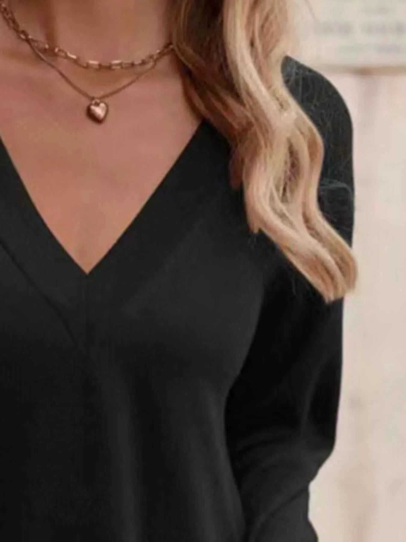 V-Neck Long Sleeve T-Shirt 0c9946a2-ce37-4365-824b-0aeb59c8bab1-Max-Origin