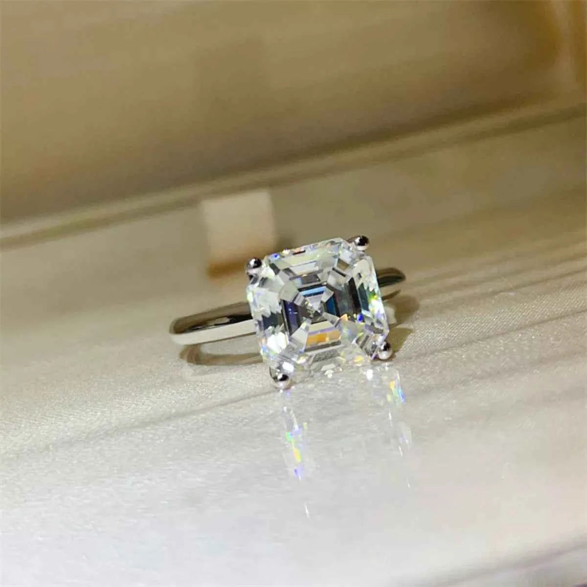 5 Carat Moissanite 925 Sterling Silver Ring 0cad66da-067e-4e72-a4fa-d14077fc303d-Max-Origin
