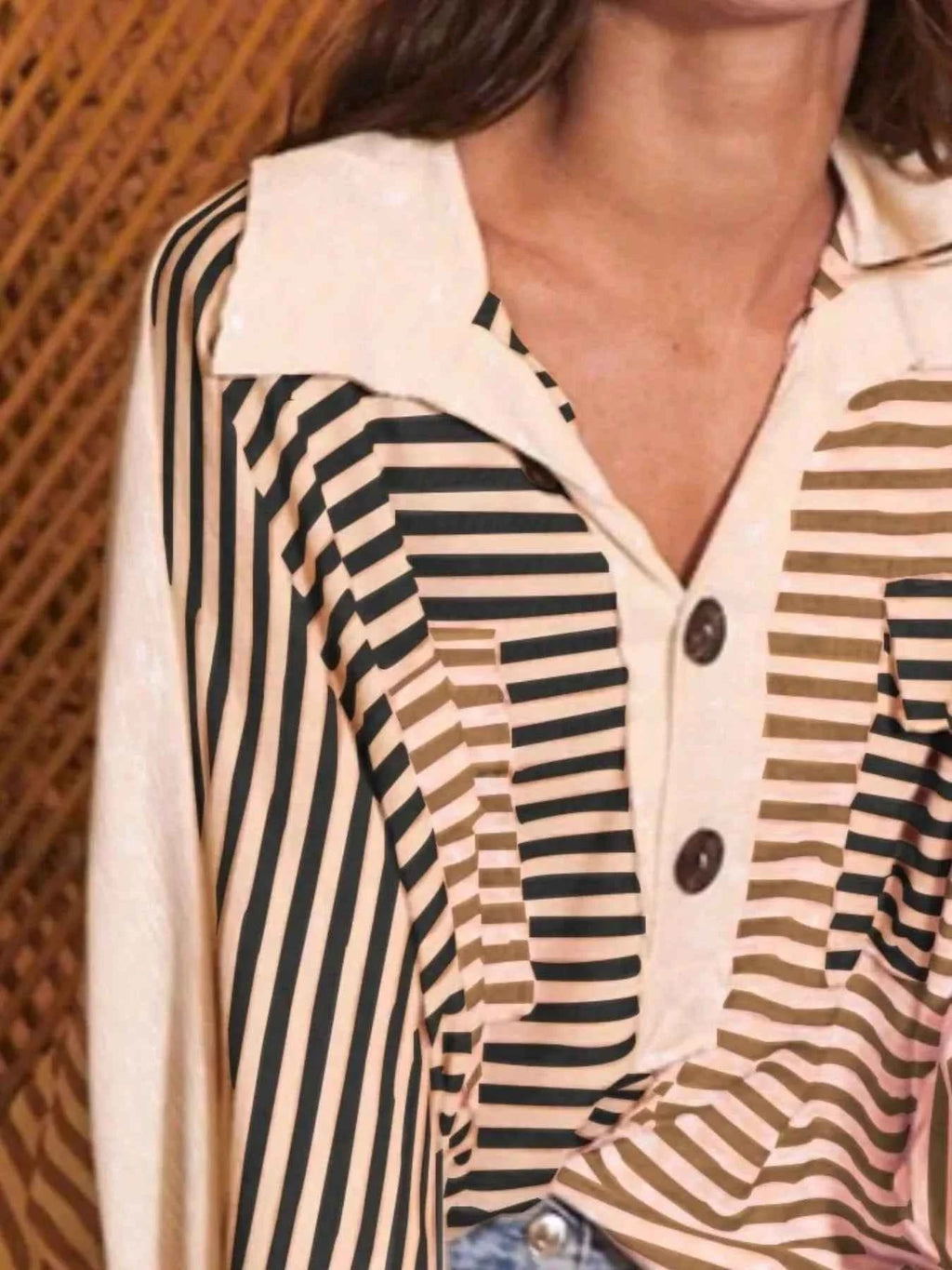 Striped Oversized Half Button Sweatshirt 0cb136b4-6176-49d2-b6d1-7400f3657f70-Max-Origin