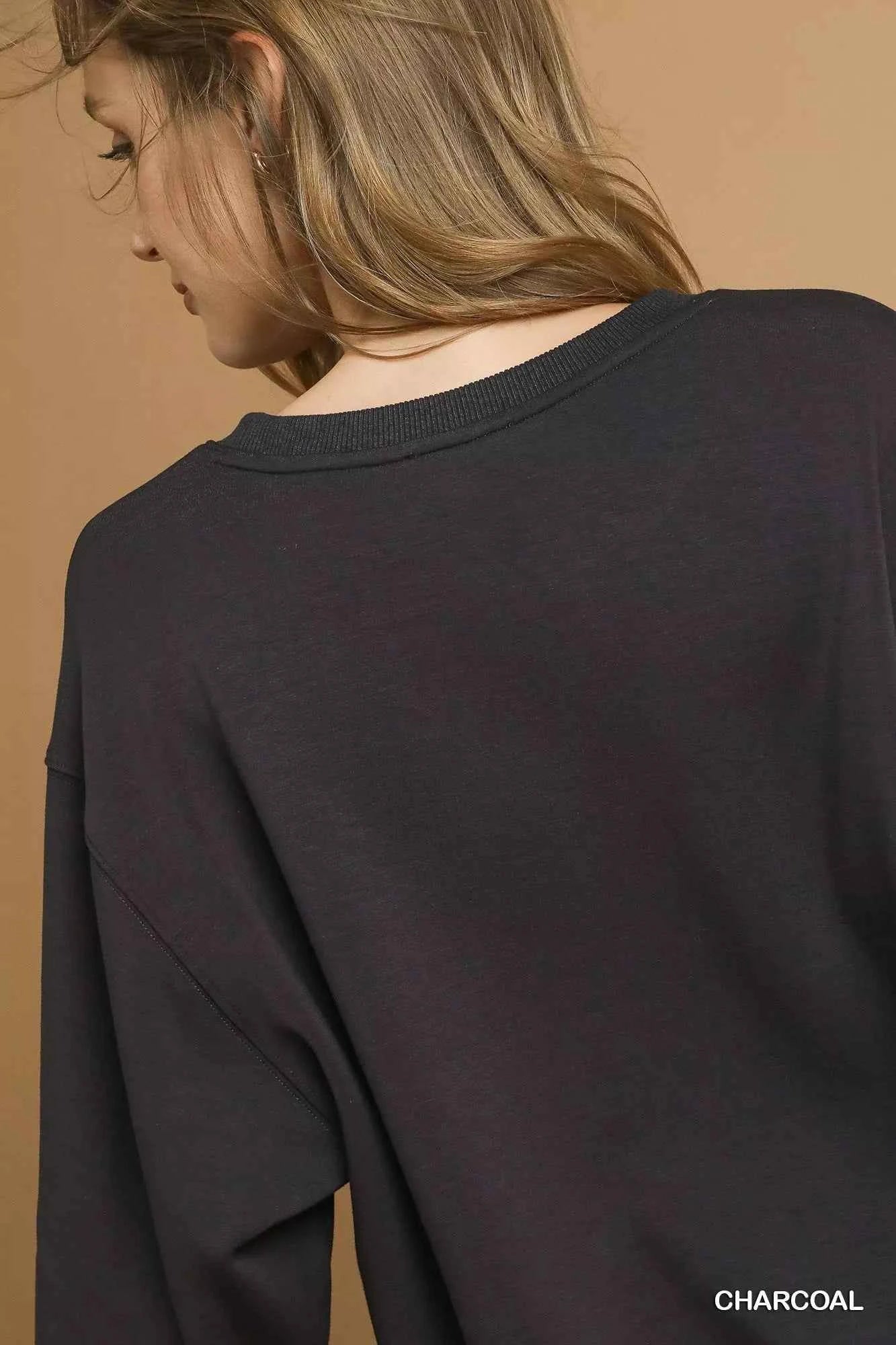 Umgee Round Neck Long Sleeve Fleece Sweatshirt 0cf8a2ff-96f7-42f9-bee2-f0ddafaf1366-Max-Origin