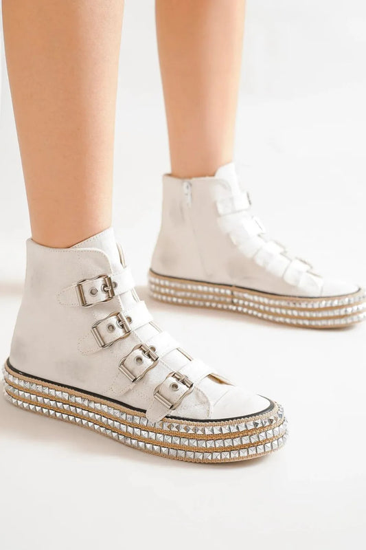 Beast Fashion Multi-Buckle Straps Studded Platform Sneakers White 0cfc4281-6eb9-456c-97a4-0b5488ae584a-Max