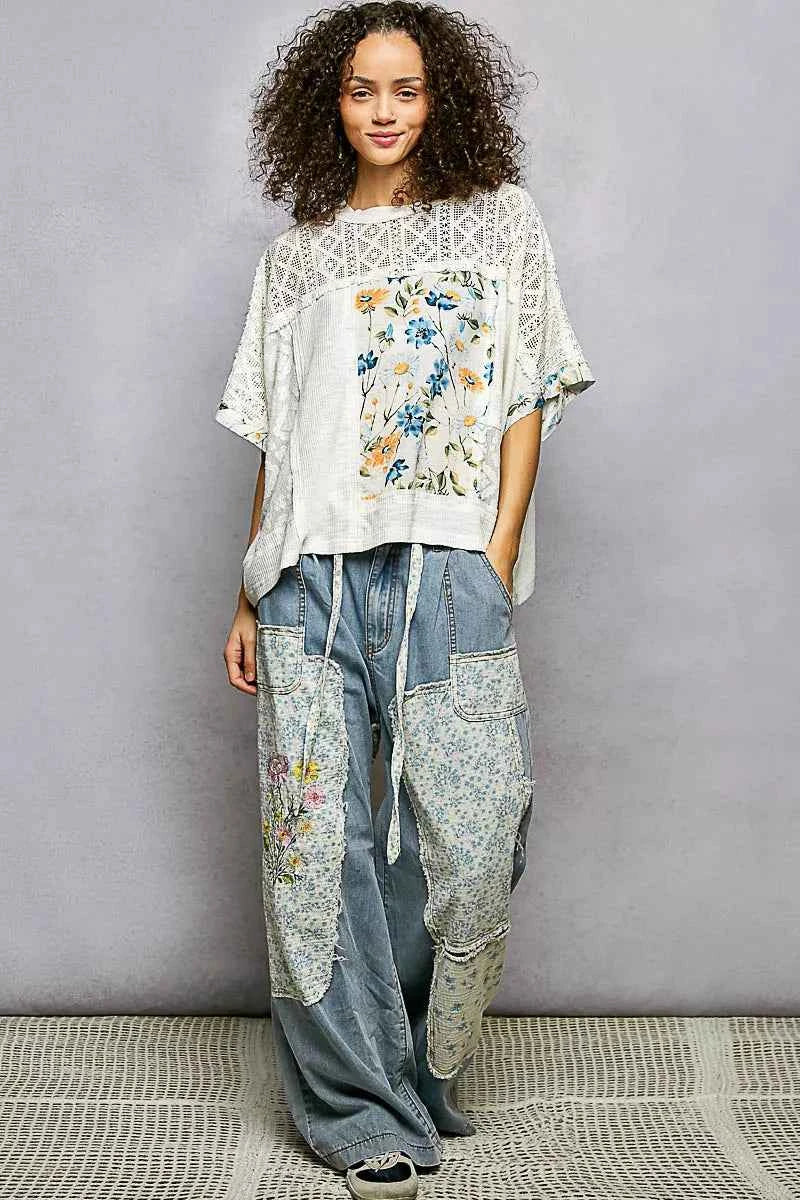 POL Floral Patchwork Lace Accent Blouse 0d09b452-6e15-4e60-b9d9-436724f3c6e7-Max-Origin