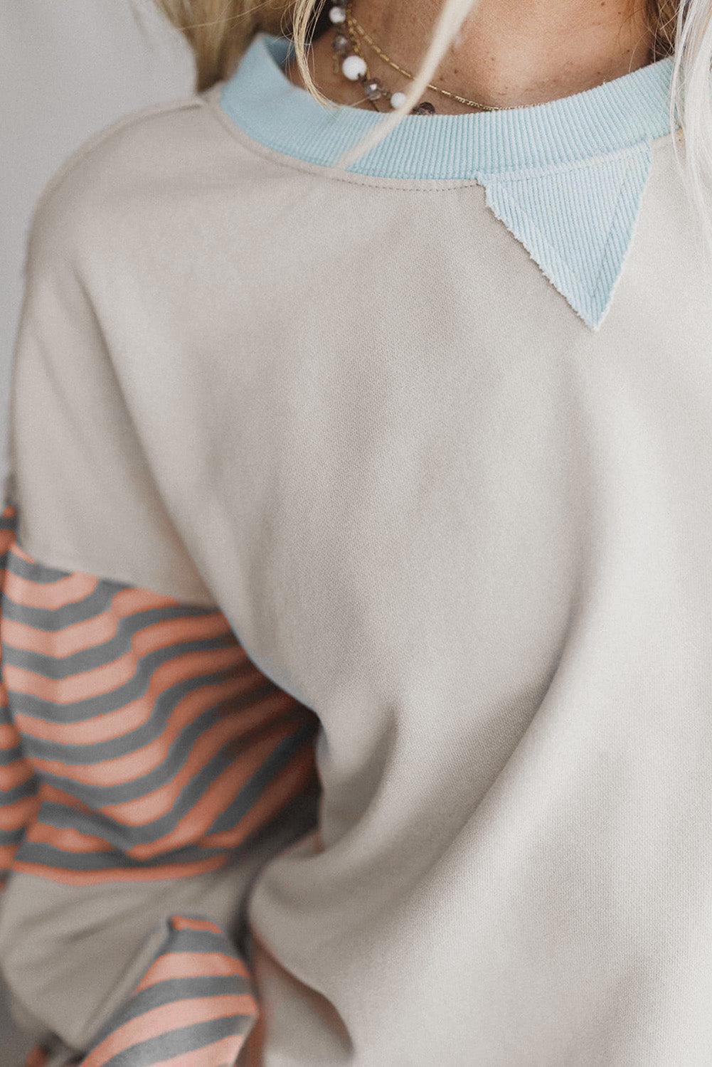 Jet Stream Colorblock Patchwork Striped Sleeve Sweatshirt 0d17be6832e36790