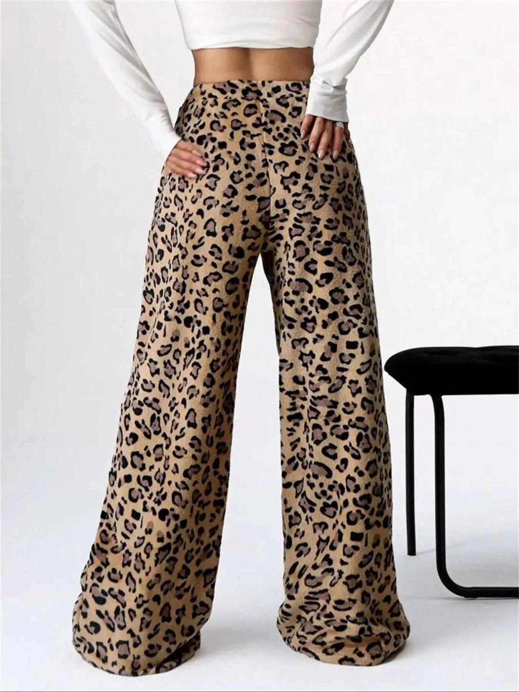 Drawstring Wide Leg Pants 0d5a619e-9514-4526-b746-8f181a1658bc-Max-Origin