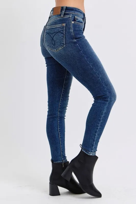 Full Size Run Mid-Rise Waist Skinny Jeans with Thermal Lining 0d6aa190-ac61-4872-87bf-288893a8e350-Max