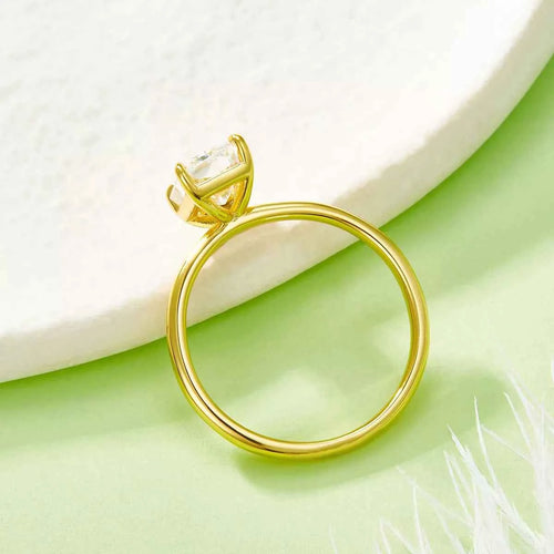 2 Carat Moissanite Rectangle Ring 0d7523cd-a245-4b9d-ab4e-41e8b21b232b-Max-Origin