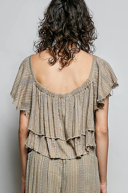 Off-Shoulder Ruffle Crop Top 0d90fb67-8120-42ea-9d1e-e6ef784d7724-Max-Origin