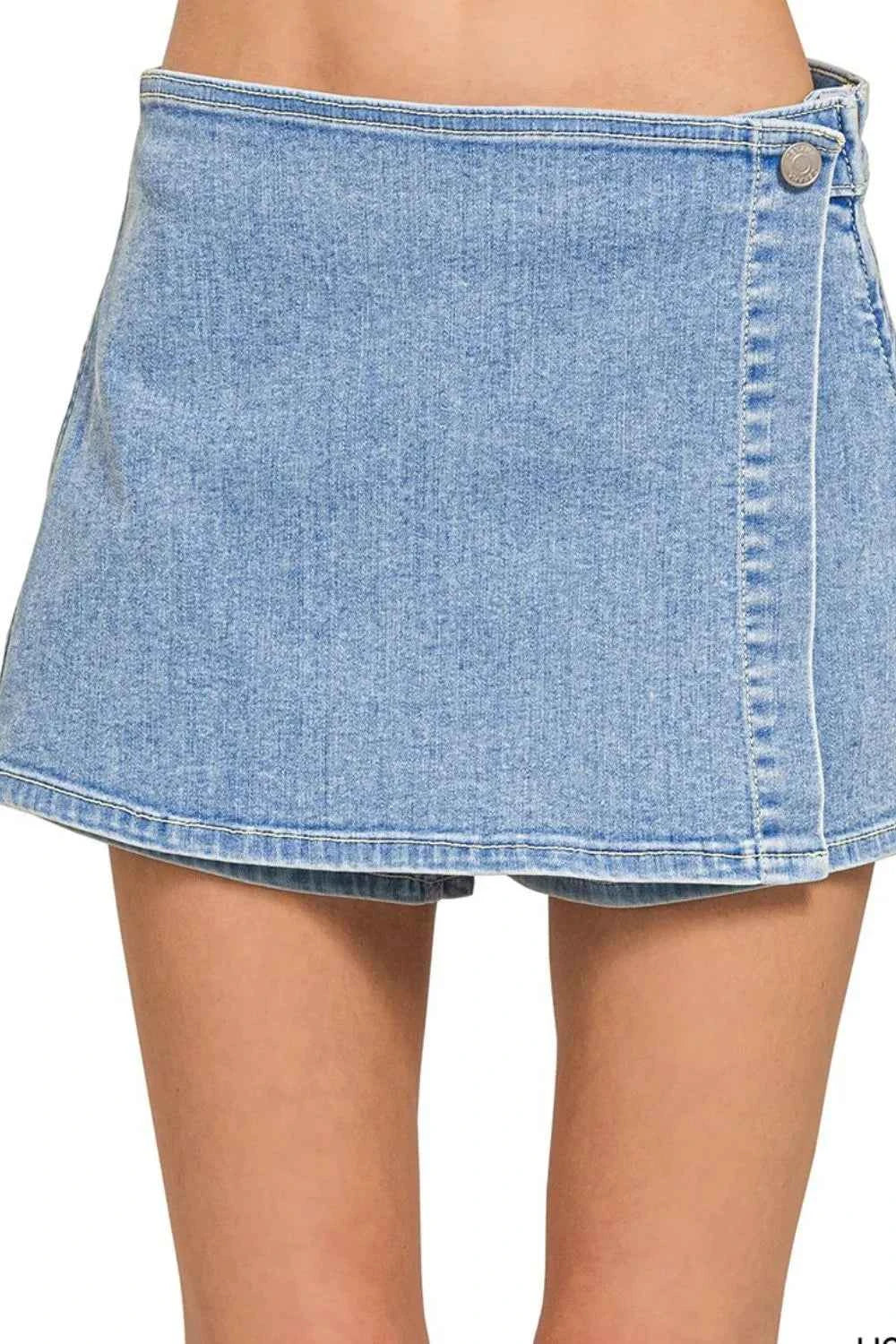 Zenana Wrap Front Skort Denim Shorts 0de302f2-2bed-4d66-ad96-c9c7d1543e84-Max-Origin