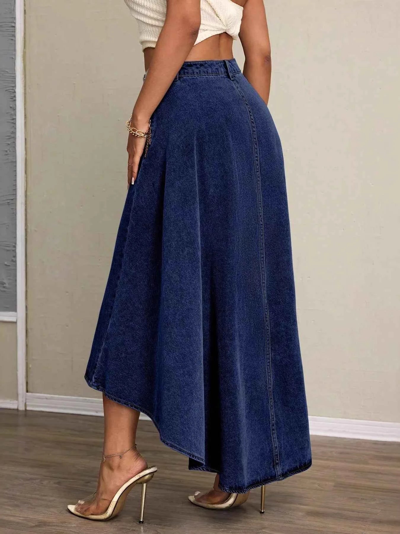 High-Low Slit Denim Skirt 0dec88d92a1f4312958450c8eac38ee7-Max-Origin