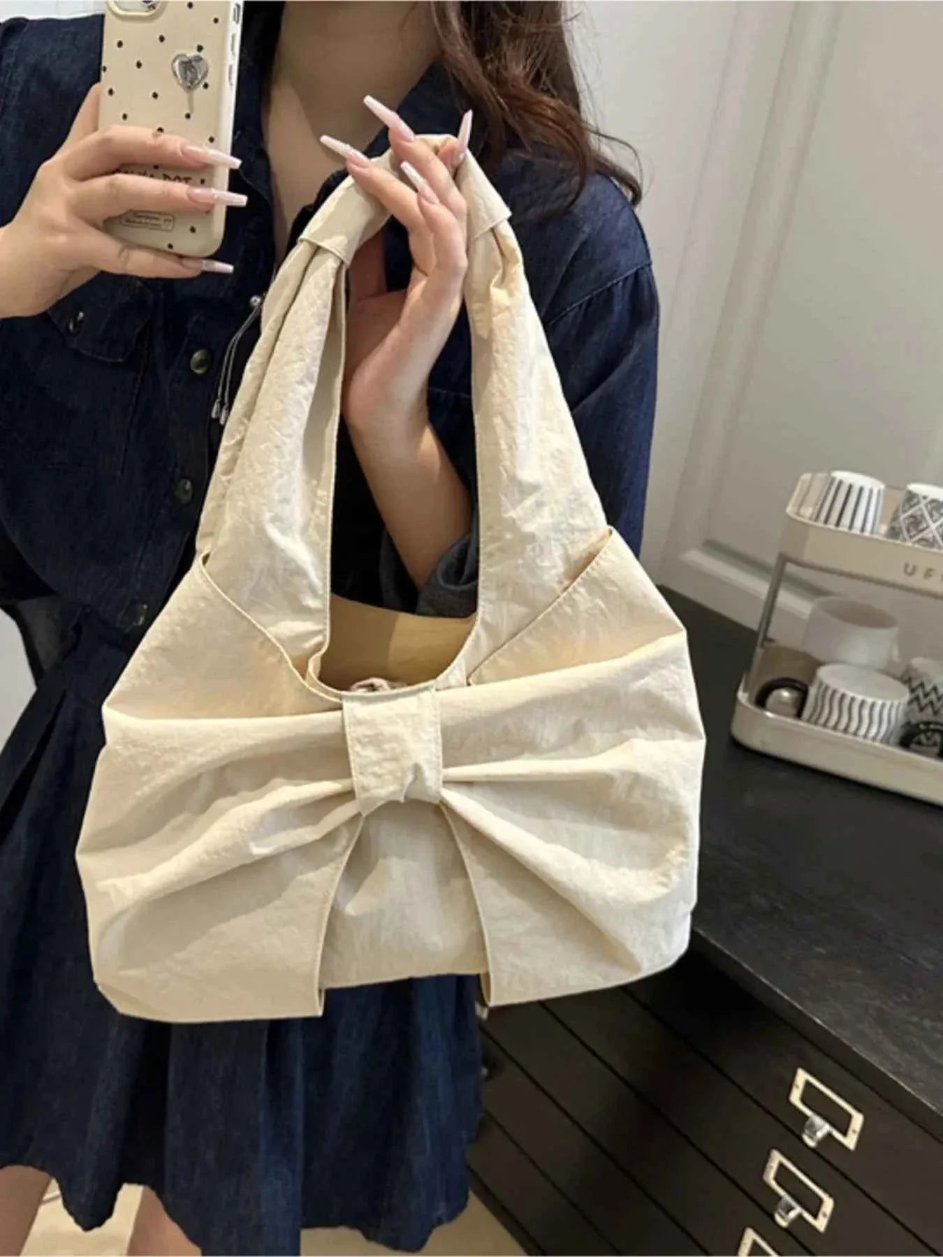 Ruched Bow Shoulder Bag 0e235590-041c-4547-af10-faac0c68455b-Max-Origin