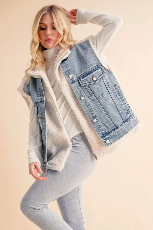 Aemi + Co Fake Two Pieces Denim Patch Sherpa Vest Coat 0e516cc0-71cd-4165-9b28-c857fe67ccb7-Max