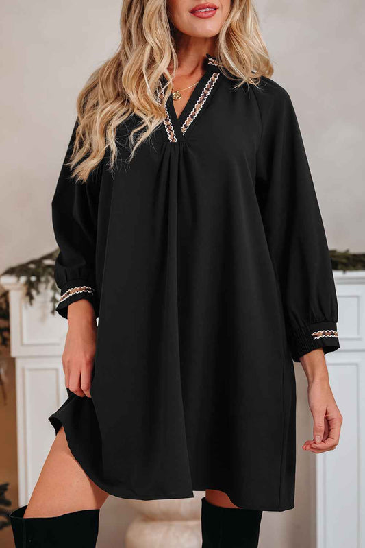 Black Contrast Trim V Neck Bracelet Sleeve Shift Mini Dress Black 100%Polyester 0e6f8071e1e6d6cb